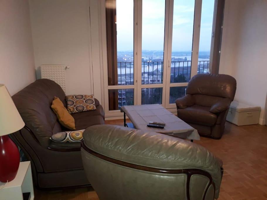 Appartement T4/5 Avec Vue Sur Les Alpes A 5 Minutes De Lyon à La Mulatiere Extérieur photo