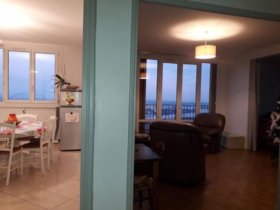 Appartement T4/5 Avec Vue Sur Les Alpes A 5 Minutes De Lyon à La Mulatiere Extérieur photo